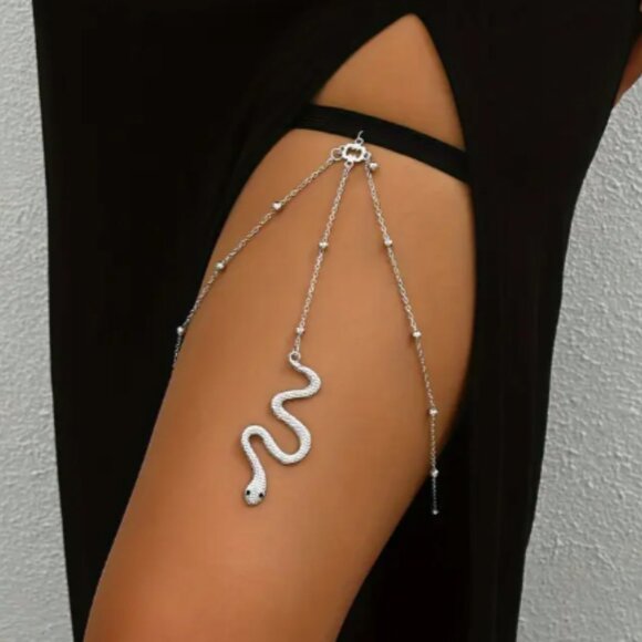 Silver Snake Chain Leg Jewelry - Picture 2 of 3